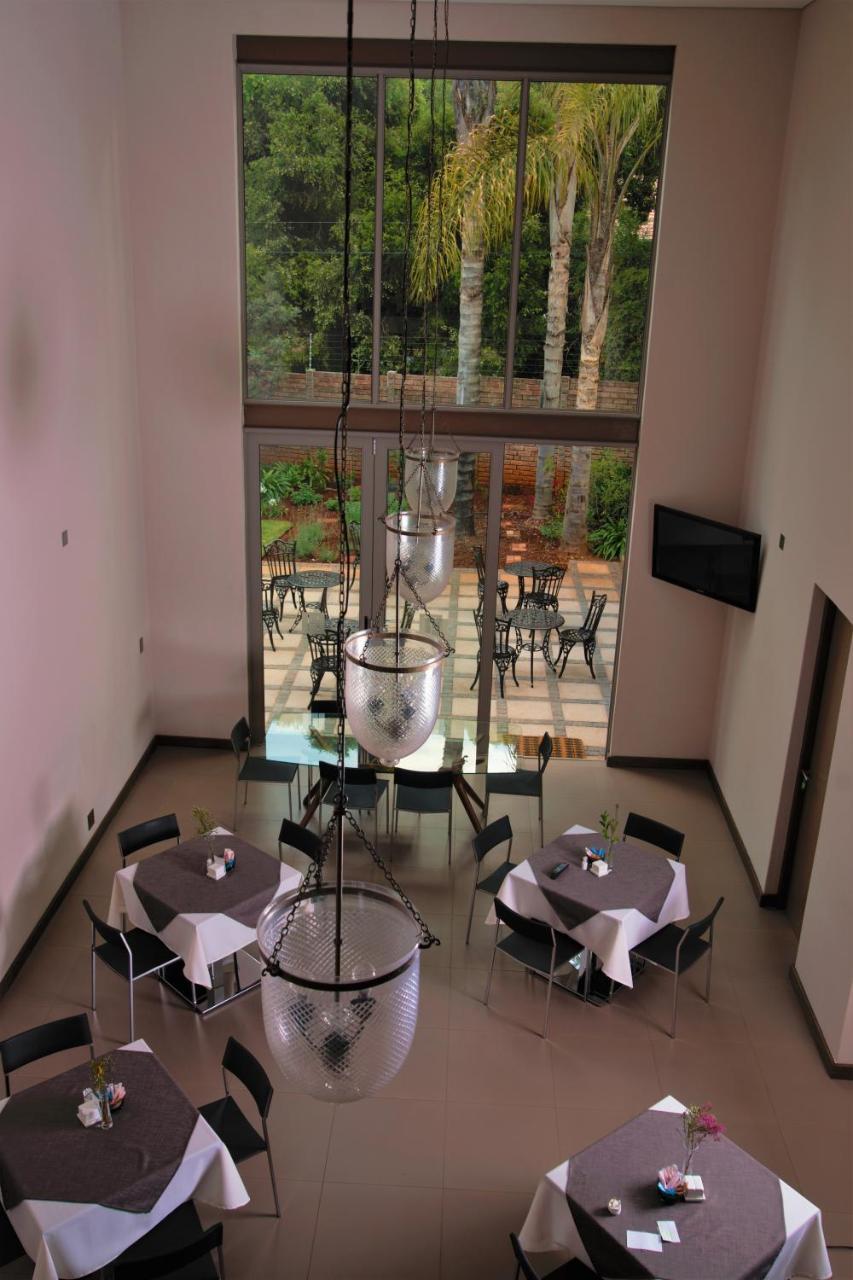 Hudson House Hotell Pretoria-Noord Exteriör bild